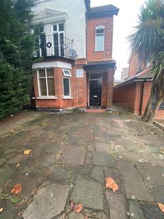 1 bedroom in a house share to rent, Kenton Road, Harrow HA1