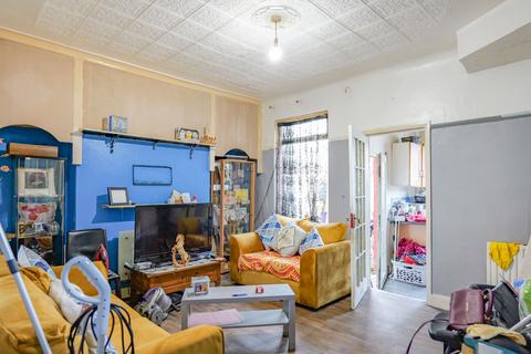 3 bedroom terraced house for sale, Esher Road, Wirral CH62