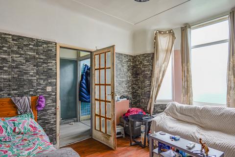 3 bedroom terraced house for sale, Esher Road, Wirral CH62