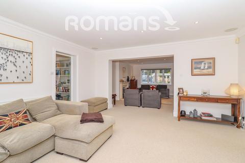 undefined, South Park Crescent, Gerrards Cross, SL9