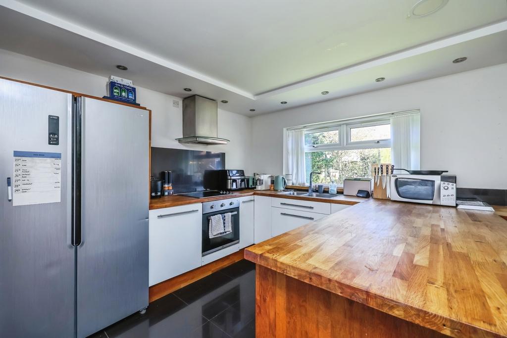 Fitted Kitchen