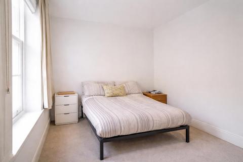 2 bedroom apartment to rent, Blandford street, London W1U