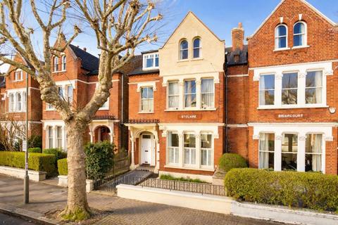 2 bedroom flat for sale, Streathbourne Road, London SW17