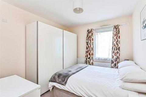 2 bedroom flat to rent, Kender Street, London SE14