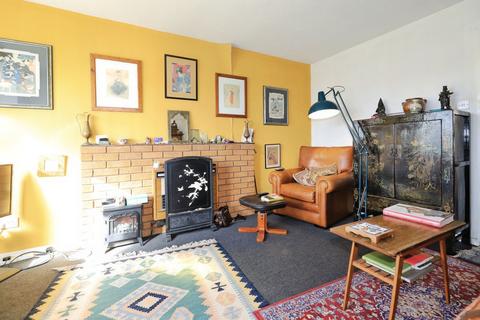 3 bedroom semi-detached house for sale, Shackleton Drive, West Midlands WV6