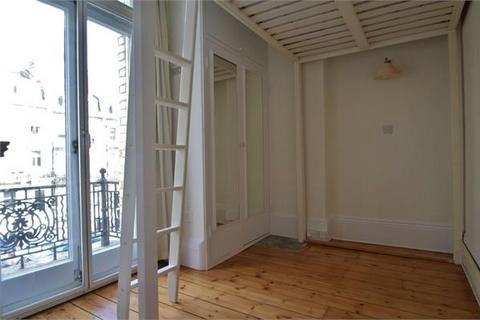1 bedroom flat to rent, First Avenue, Hove