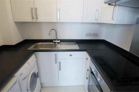 1 bedroom flat to rent, First Avenue, Hove