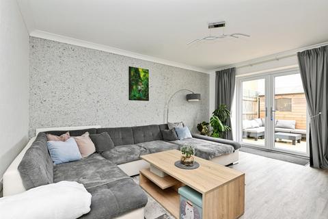 3 bedroom terraced house for sale, Carp Terrace, King's Lynn