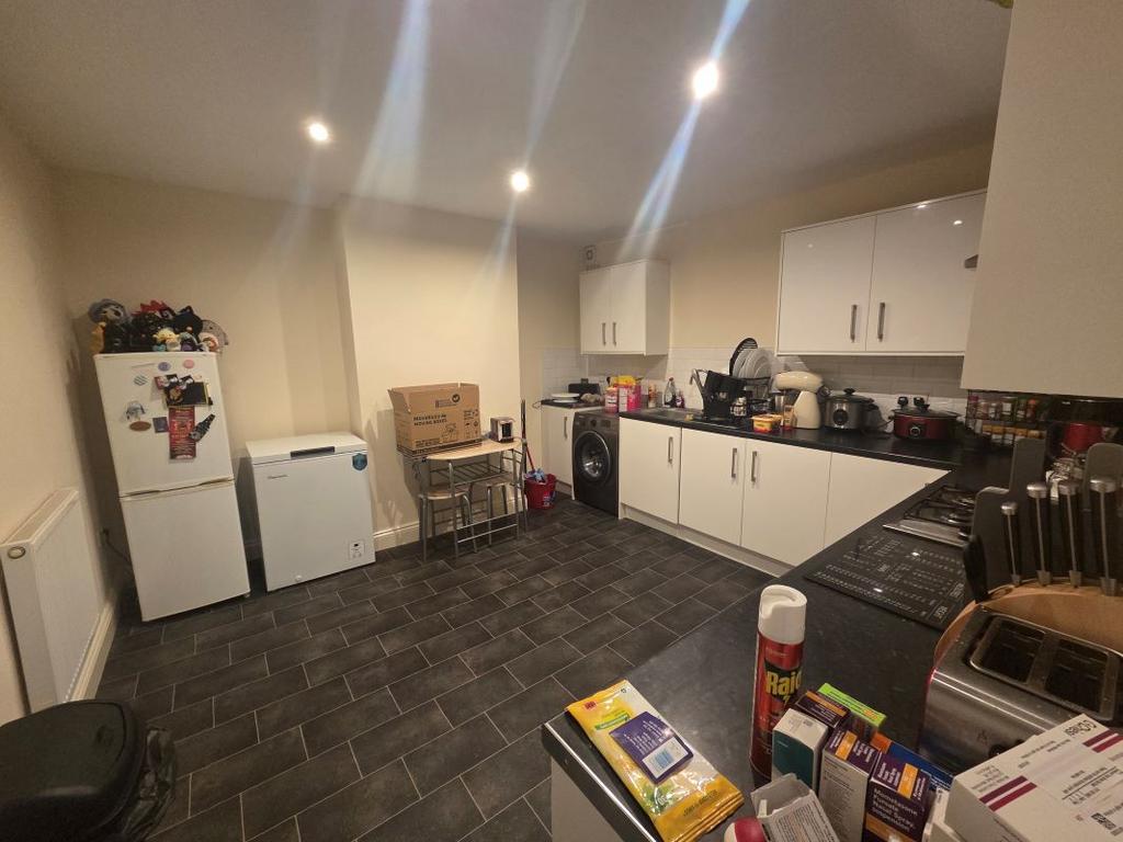Flat 5