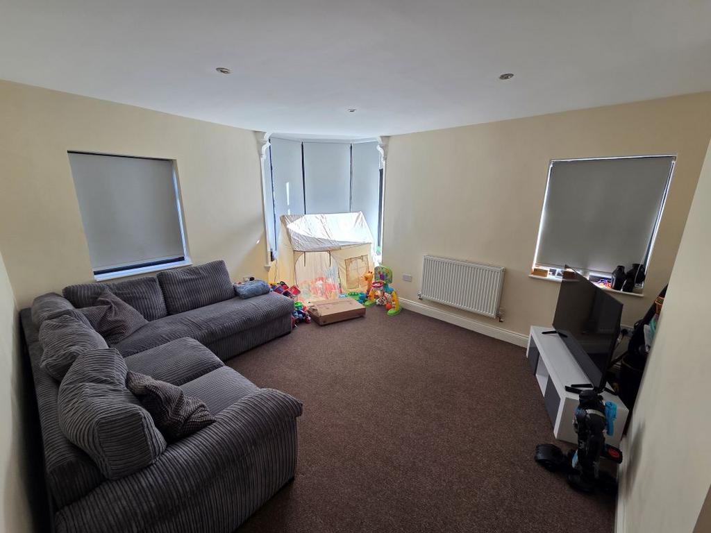 Flat 1