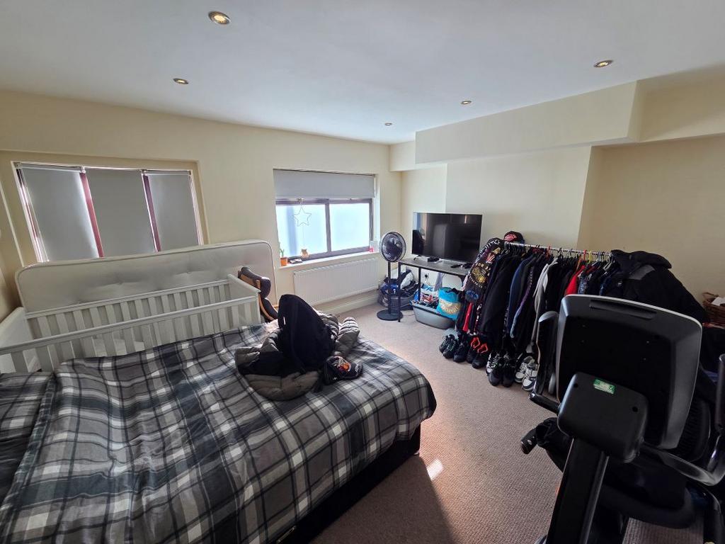 Flat 1