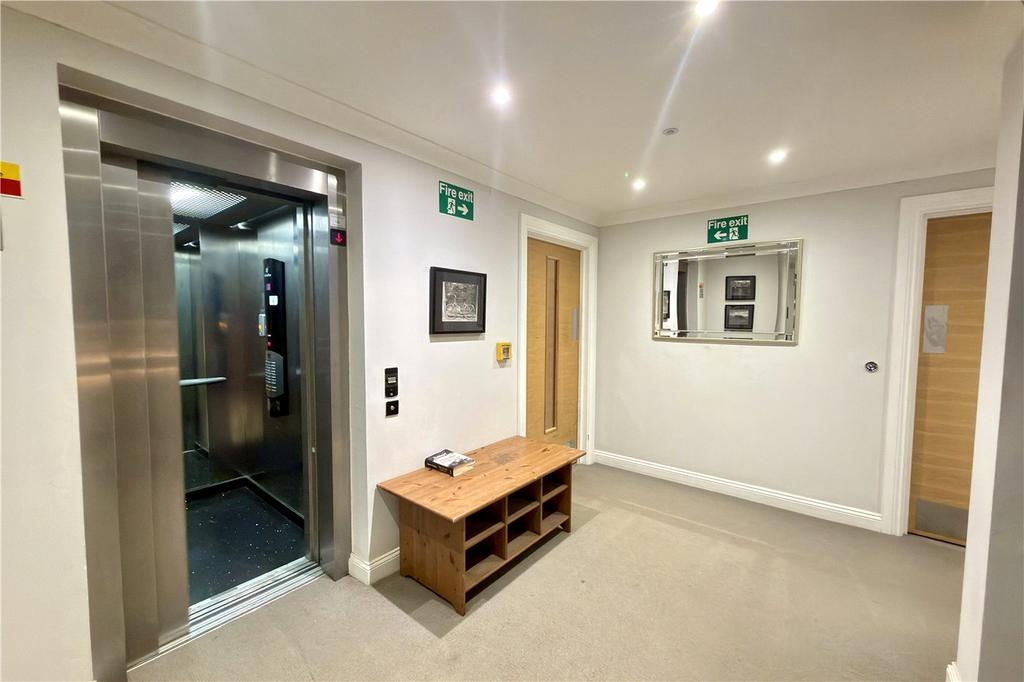 Communal Lift