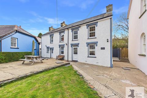 3 bedroom detached house for sale, Banc Y Felin, Llangrannog, Llandysul