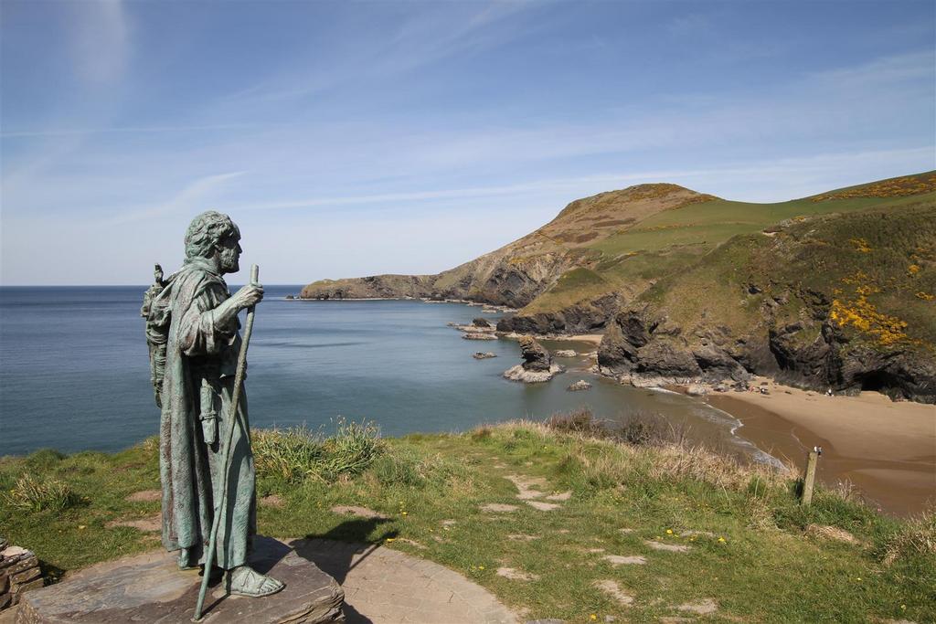 Llangrannog Beach Nearby