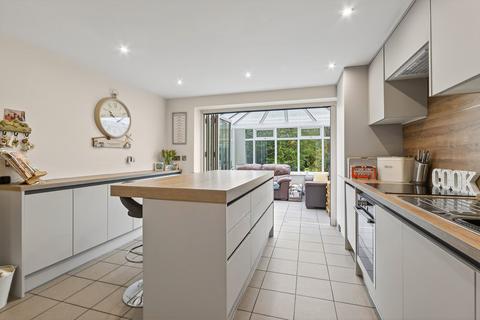 4 bedroom detached house for sale, Long Brimley Close, Market Harborough LE16