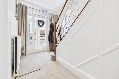 4 bedroom semi-detached house for sale, Fourth Avenue, Bridlington