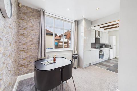 4 bedroom semi-detached house for sale, Fourth Avenue, Bridlington