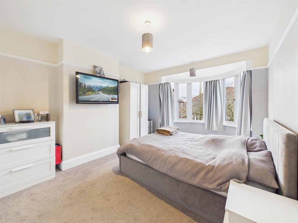 Bedroom: