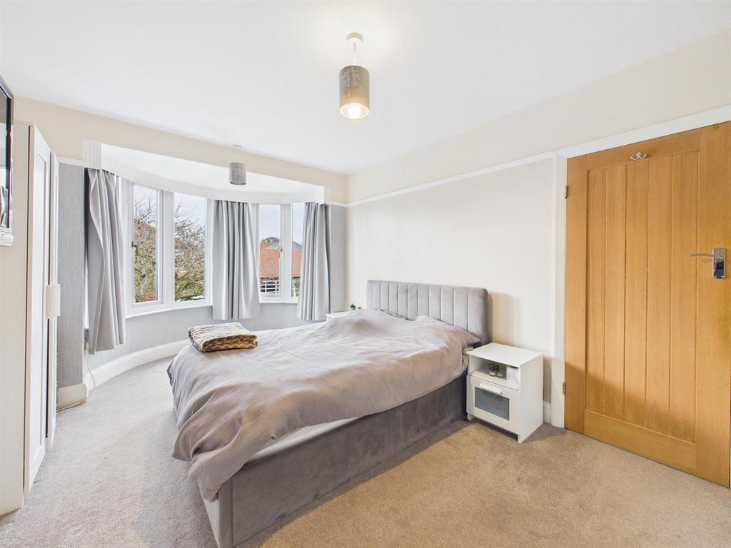 Bedroom:
