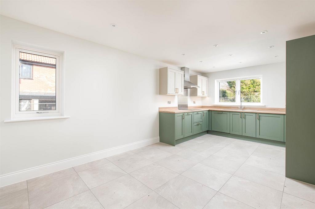 Kitchen 4.jpg