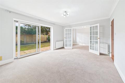 3 bedroom detached house to rent, Lashmere, Copthorne, Crawley, West Sussex, RH10