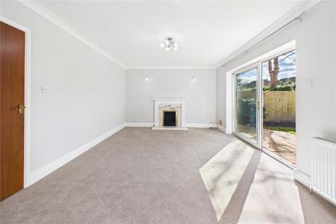 3 bedroom detached house to rent, Lashmere, Copthorne, Crawley, West Sussex, RH10