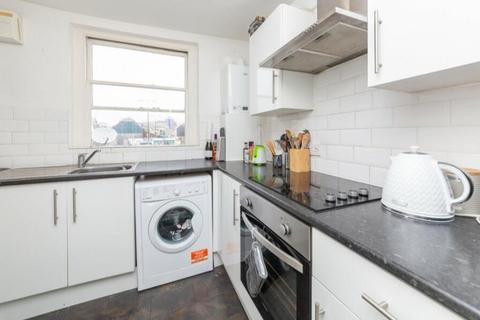 3 bedroom flat to rent, St James Street, Brighton, East Sussex