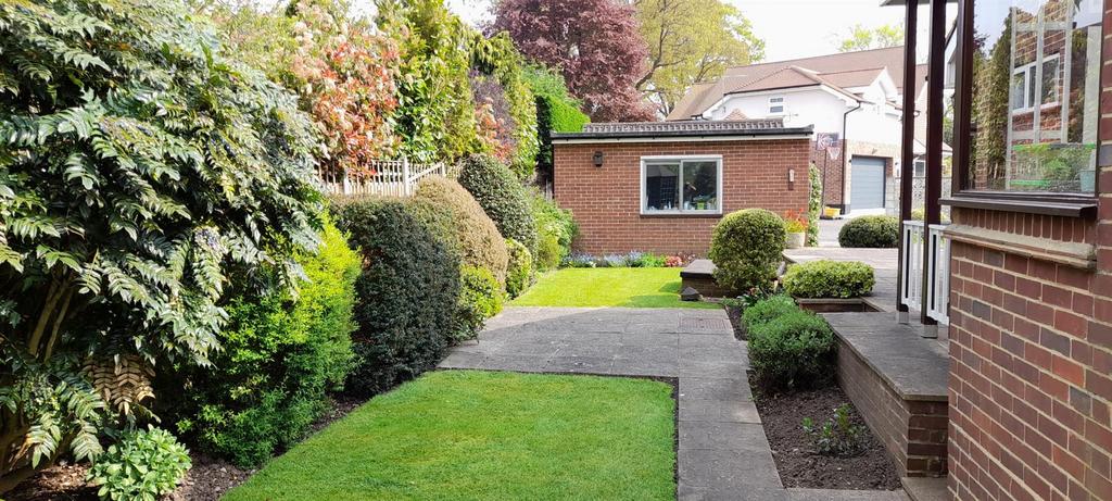Exterior-Garden-02.jpg