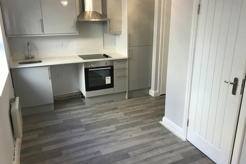 Maisonette to rent, Camberwell, London, SE5