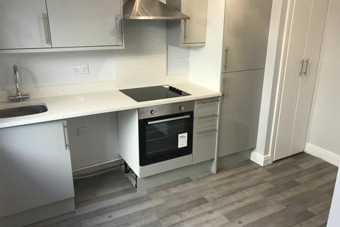 Maisonette to rent, Camberwell, London, SE5