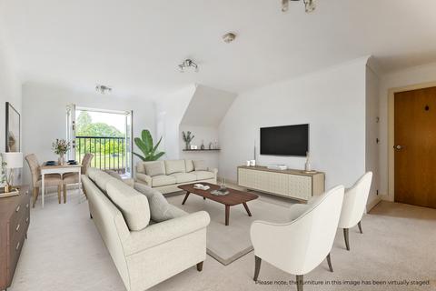 3 bedroom flat for sale, Tudor Court, Liphook, GU30