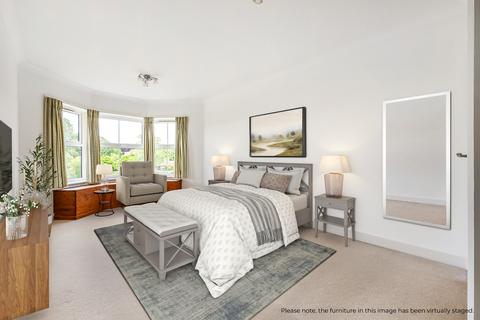 3 bedroom flat for sale, Tudor Court, Liphook, GU30