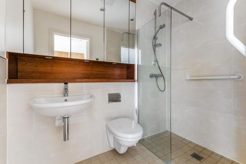 3 bedroom flat for sale, Tudor Court, Liphook, GU30