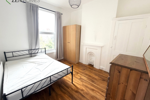 undefined, London E5
