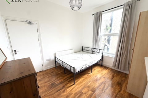 undefined, London E5