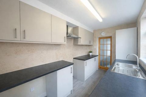 3 bedroom semi-detached house to rent, Wyberton Low Road, Boston, PE21