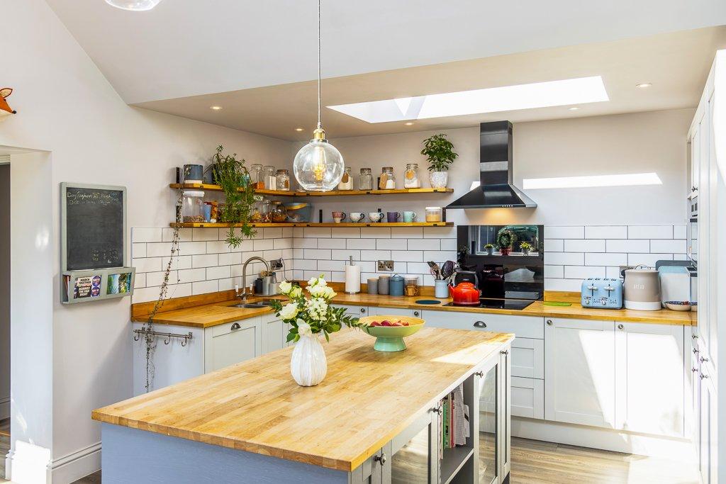 Kitchen/Breakfast