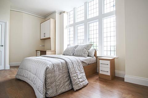 undefined, Apt 22, Fairbairn Residence, 12 Clarendon Road LS2