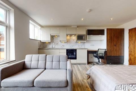 Studio to rent, Apt 12, 27 Hyde Terrace, 27 Hyde Terrace LS2