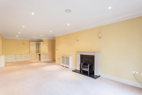 2 bedroom apartment to rent, Churchfields Avenue Weybridge KT13