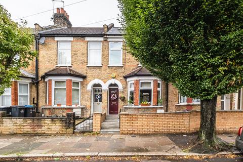 3 bedroom house for sale, Highworth Road, London, N11