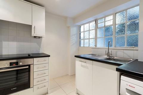 2 bedroom apartment to rent, Fulham Road, London, SW3