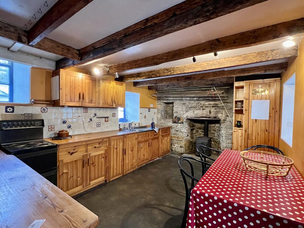 Ironstones, 70 High Street, Kirkcudbright - Willia