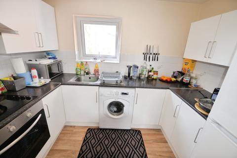 1 bedroom flat to rent, Cobbet Road, Southampton SO18