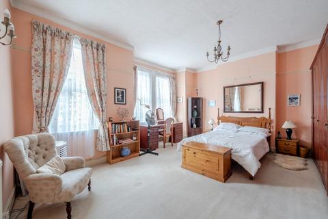 4 bedroom terraced house for sale, Rowfant Road, London, SW17