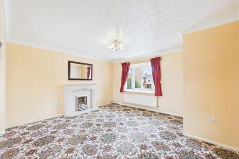 3 bedroom detached house for sale, Faldingworth Close, Lincoln