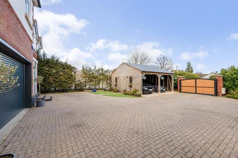 5 bedroom semi-detached house for sale, London Road, Cowplain