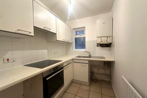 undefined, Essex Road, Watford WD17