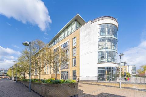 Town Meadow, Brentford TW8