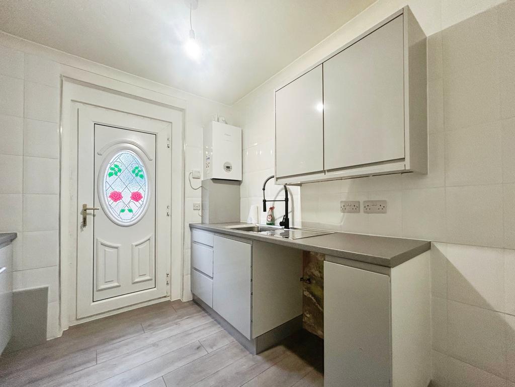 High field kitchen